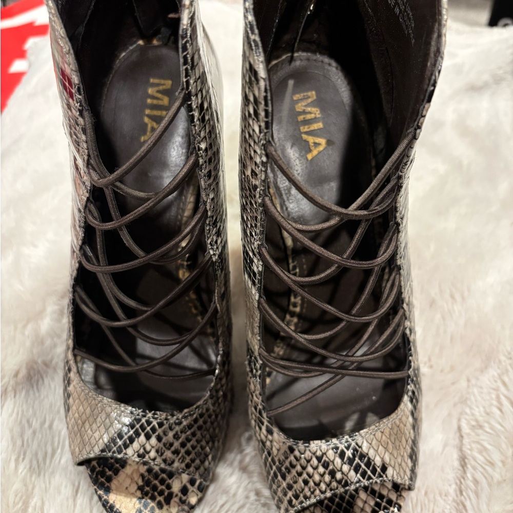 MIA Snakeskin Lace-Up Ankle Booties - Black and Cream